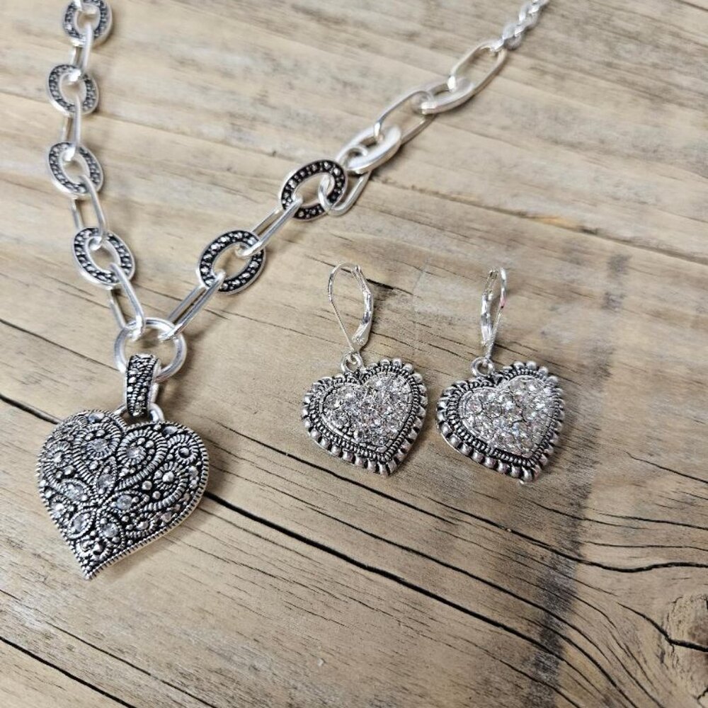 Fashion Rhinestone Crystal Heart Necklace and Matching Earring Set